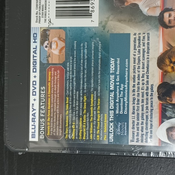 NWT STAR WARS THE FORCE AWAKENS BLU-RAY DVD AND DIGITAL HD - Picture 3 of 3